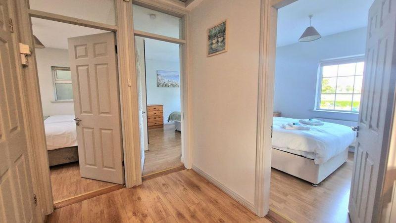 4 Bedroom Townhouse Galway Esterno foto